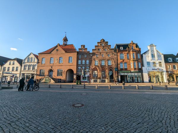 Genieße regionale Spezialitäten im historischen Keller