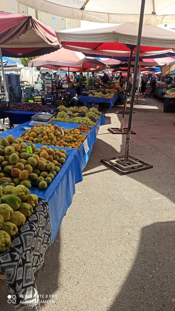 Bunte Eindrücke im türkischen Markt