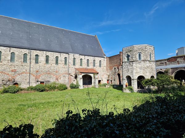 Geschichtsträchtige Ruinen erkunden