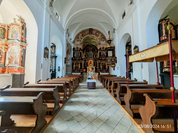 Einzigartiges Kloster mit alter Apotheke