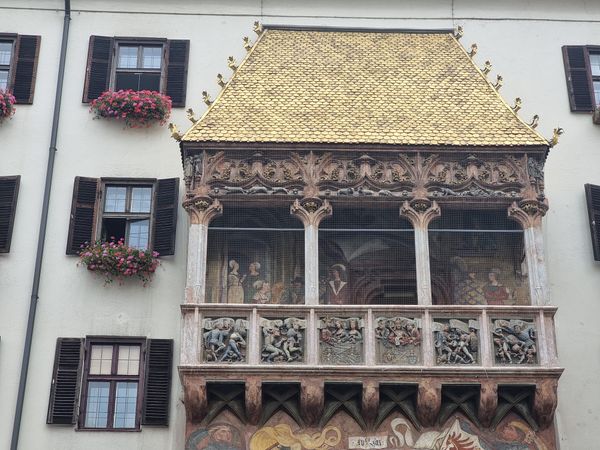 Innsbrucks glänzendes Wahrzeichen entdecken