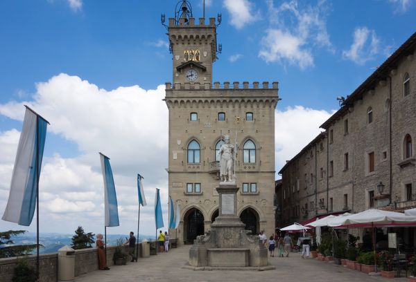 Bezaubernder Platz mit historischer Bedeutung