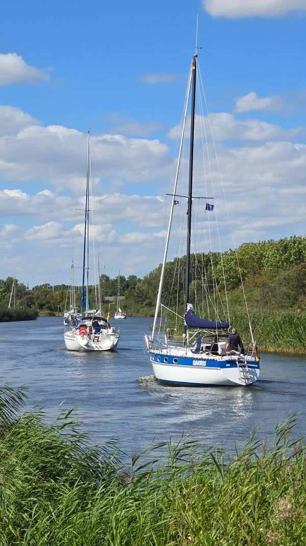 Idyllischer Weg entlang des Ryck