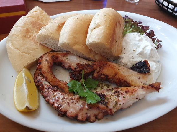 Authentische griechische Küche genießen