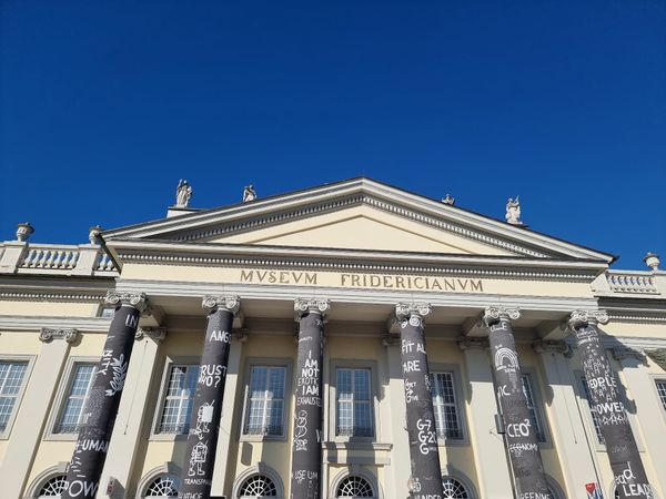 Entdecke zeitgenössische Kunst in Kassel