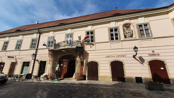 Tauche ein in die Kunstgeschichte im Esterházy-Palast