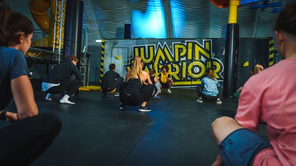 Actionreicher Ninja Warrior Parcours