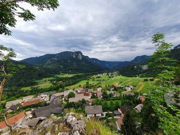 Abenteuerliche Kletterpartien und Wasserfälle