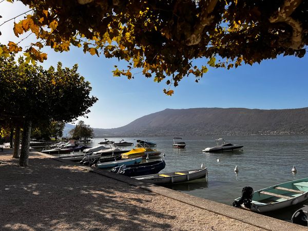 Erkunde den See auf zwei Rädern