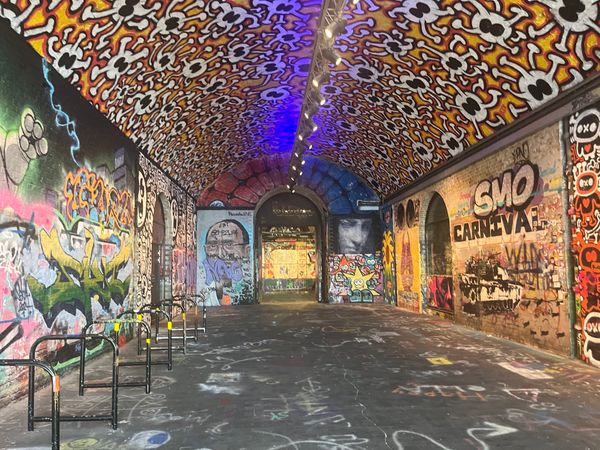 Graffiti-Tunnel entdecken