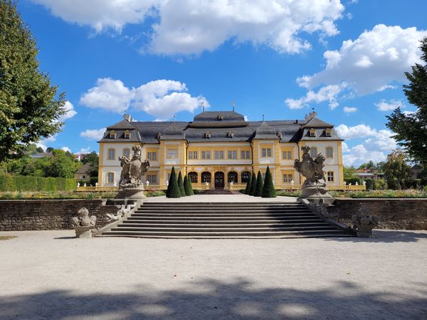 Rokoko Garten bestaunen
