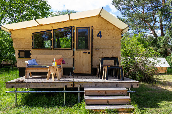 Nachhaltiges Feriendorf mit Bio-Bistro