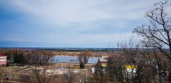 Industrie und Natur Hand in Hand