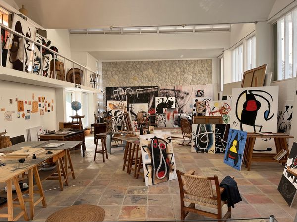 Erkunde Mirós kreative Welt