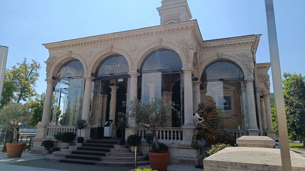 Luxusessen mit Buda-Blick