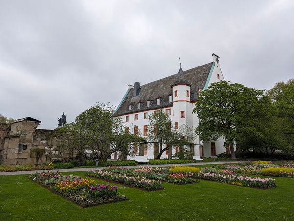 Moderne Kunst in historischem Ambiente