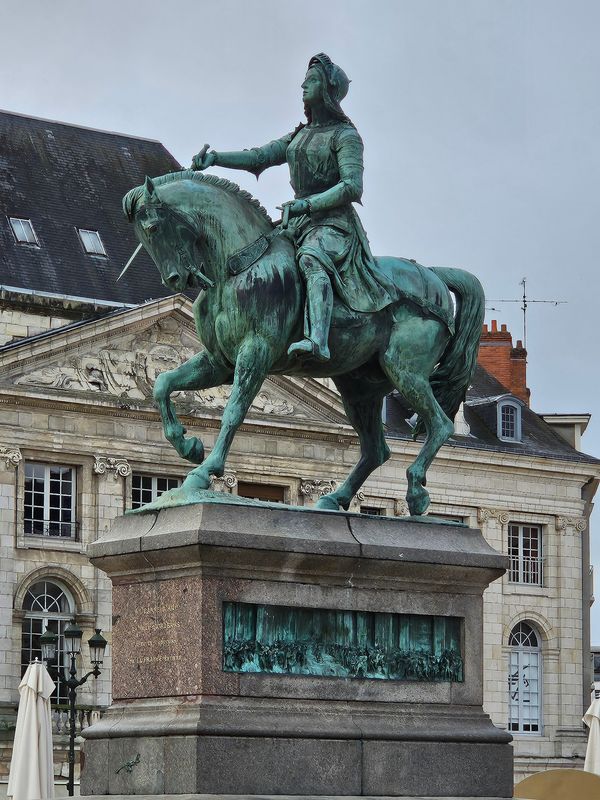 Historische Gassen erkunden