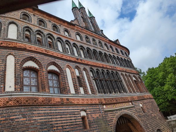 Bestaune das historische Holstentor