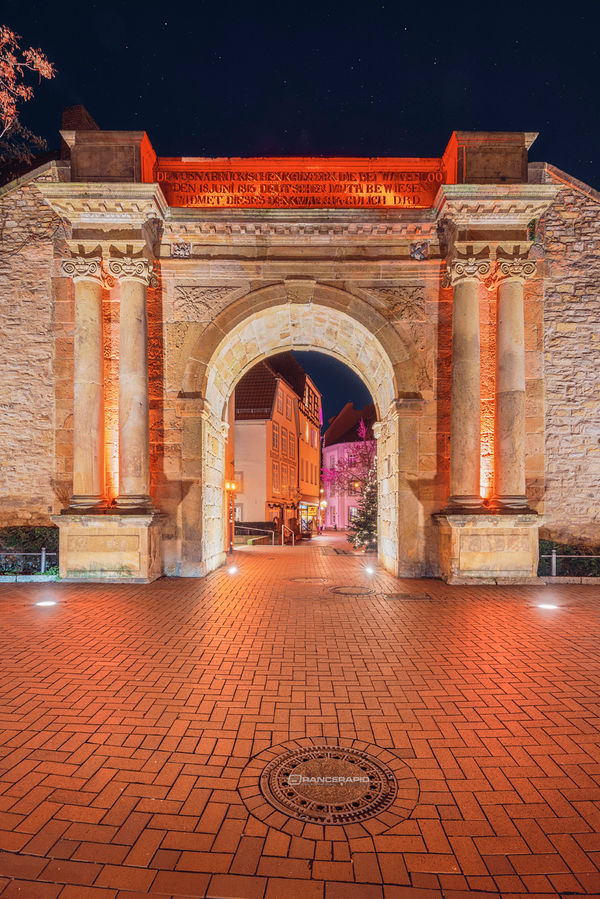 Historisches Tor als Fotospot: Heger Tor