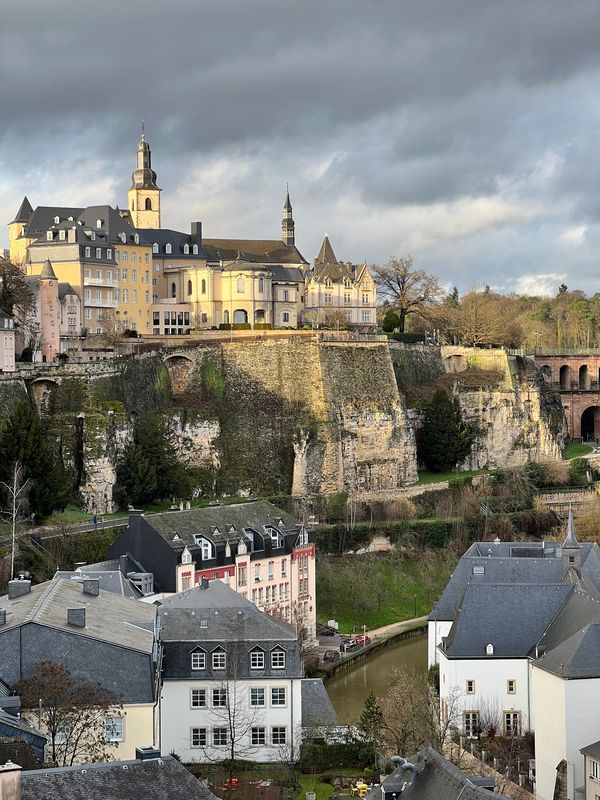 Spaziergang entlang Europas atemberaubendem Balkon