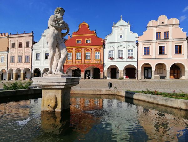Renaissance-Schloss mit beeindruckenden Gärten