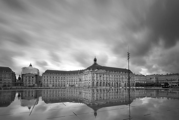 Magische Spiegelungen am Wasser