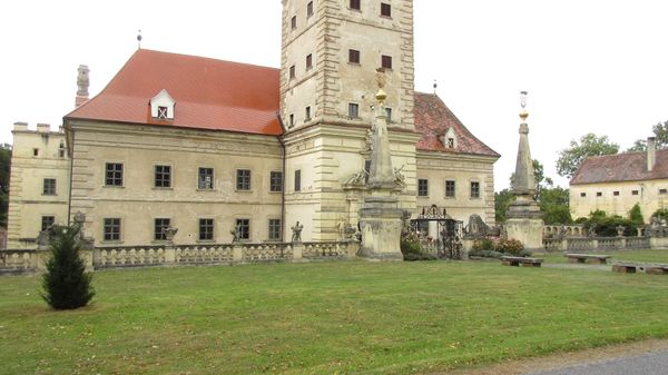 Auf Zeitreise durch Hollabrunns Geschichte und Keramikkunst