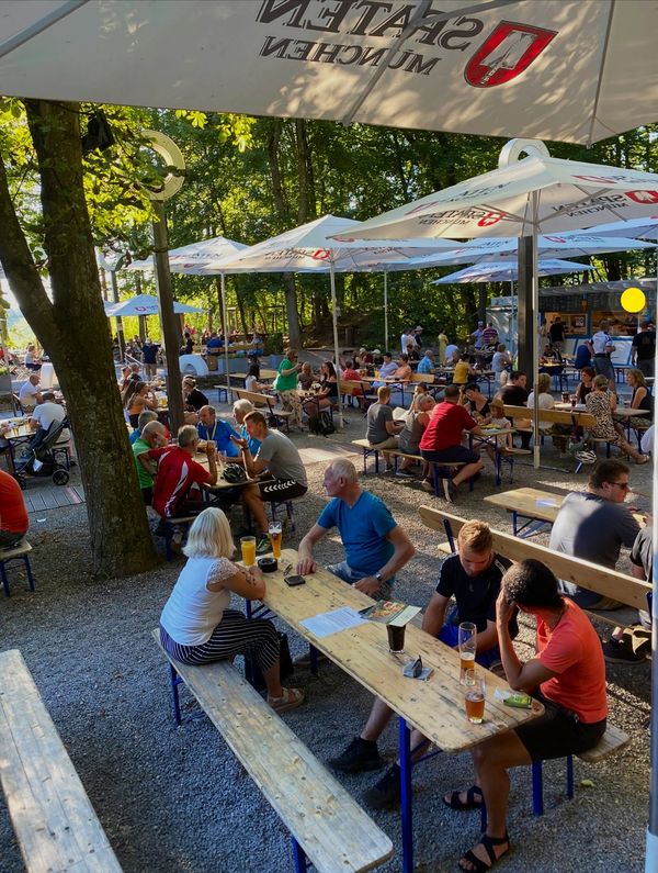 Entspannte Atmosphäre mit Spielplatz für Kinder