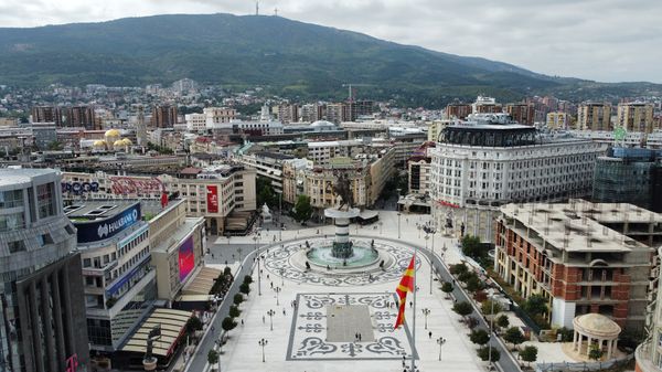 Lebendiges Zentrum Skopjes erleben