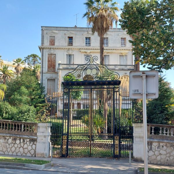 Historische Villa mit grüner Mission