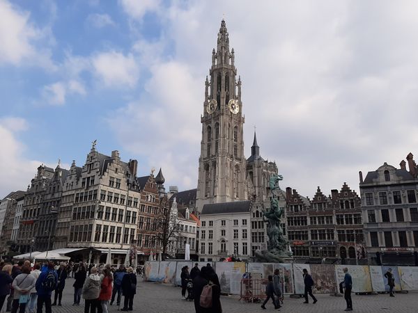 Herzstück Antwerpens mit atemberaubender Architektur