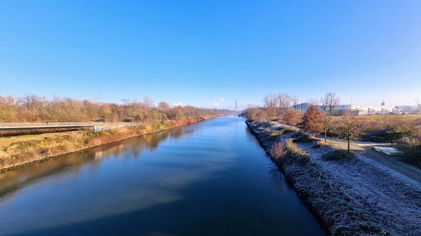 Architektonisches Highlight am Kanal