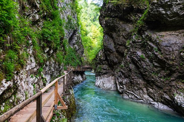 Durch eine spektakuläre Schlucht wandern