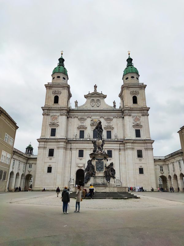 Beeindruckende Architektur des Salzburger Doms