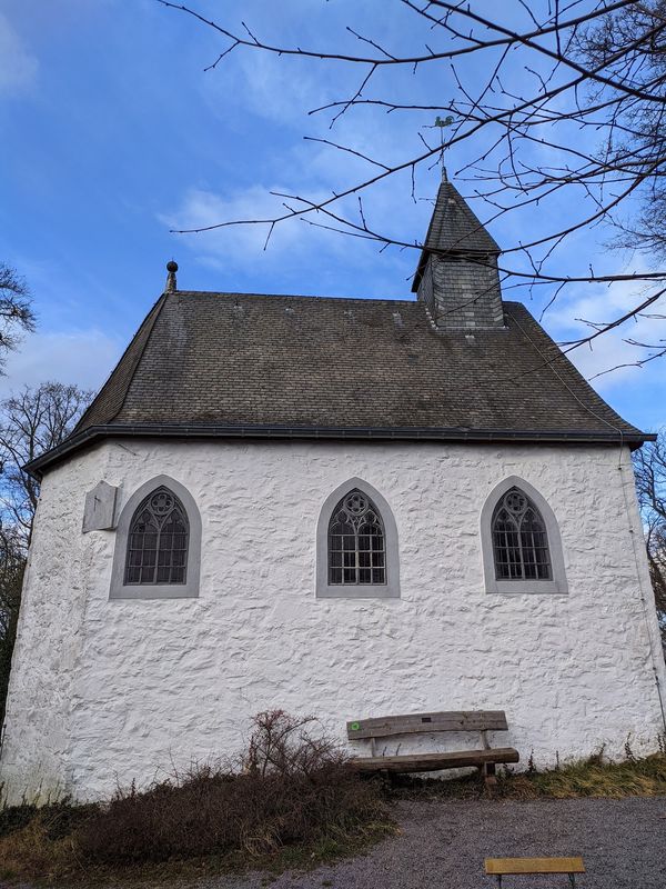 Historische Wälder mit geologischen Wundern