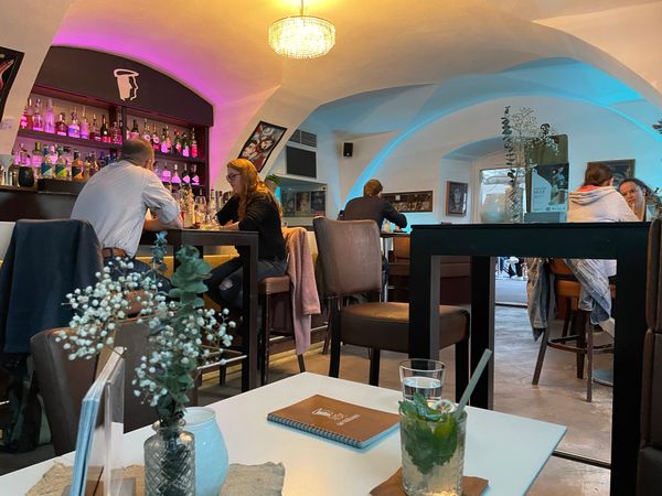 120 Cocktails und einzigartiges Ambiente