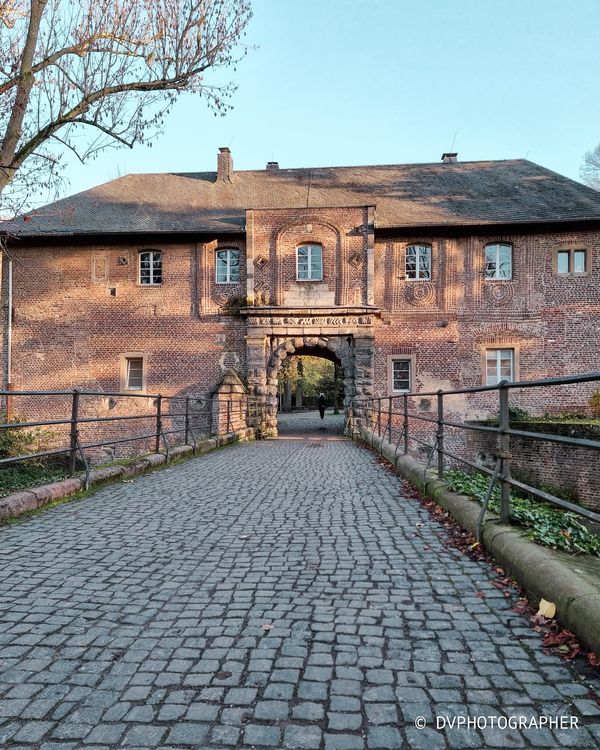 Tauche ein in die Renaissance bei einem Besuch im Schloss Rheydt