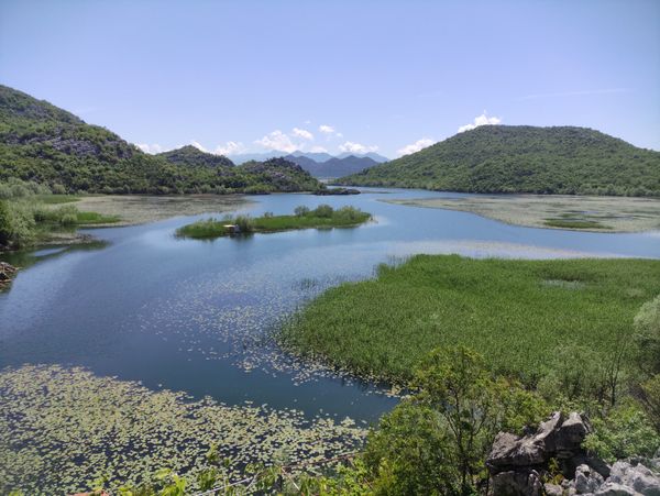 Idyllisches Fischerdorf am Skadar See