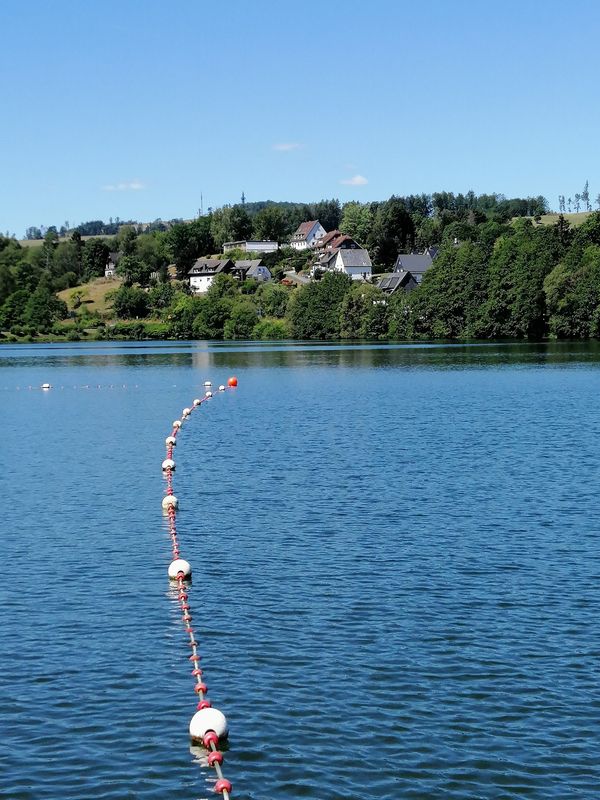 Badespaß im idyllischen Naturfreibad