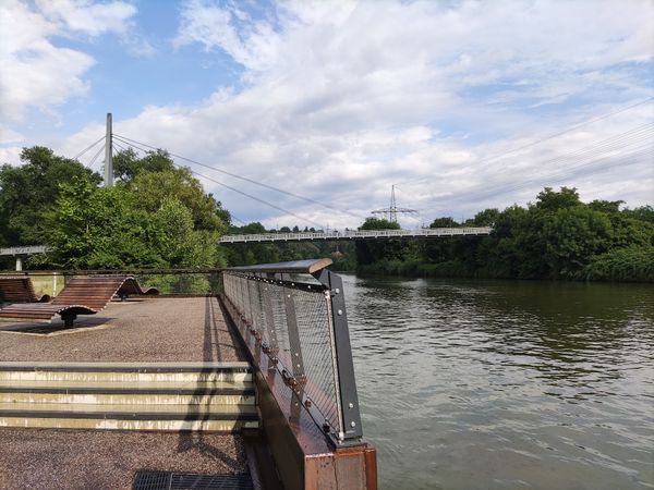 Entspannte Stunden auf dem Wasser