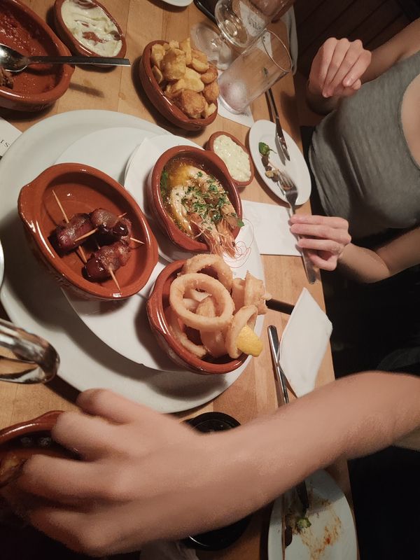Schlemme Tapas in gemütlicher Atmosphäre