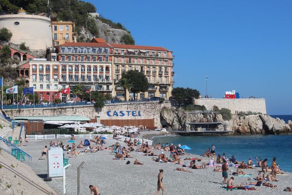 Flanieren an Nizzas berühmter Strandpromenade
