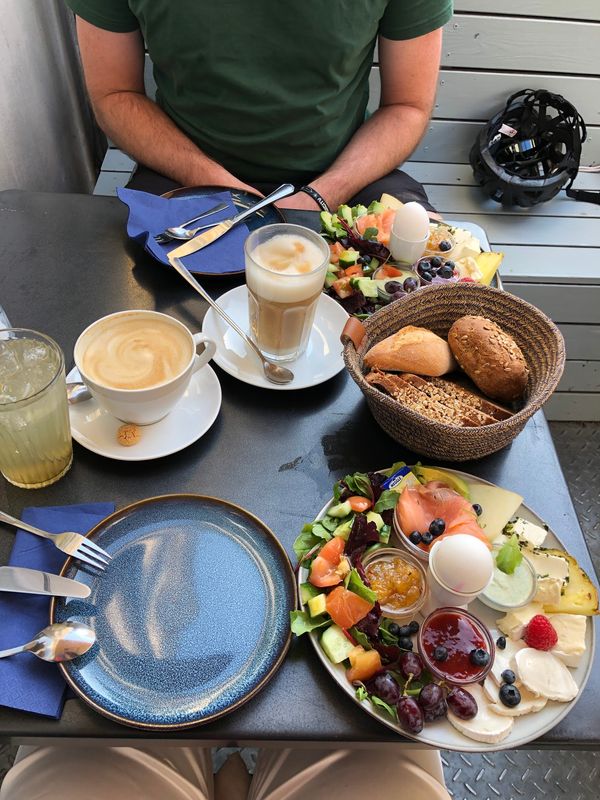 Gemütliche Kaffeezeit und Waffelgenuss