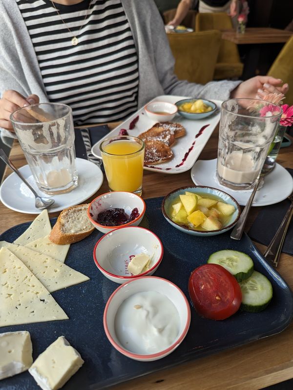 Eleganter Kaffee-Hotspot in der Bahnstadt