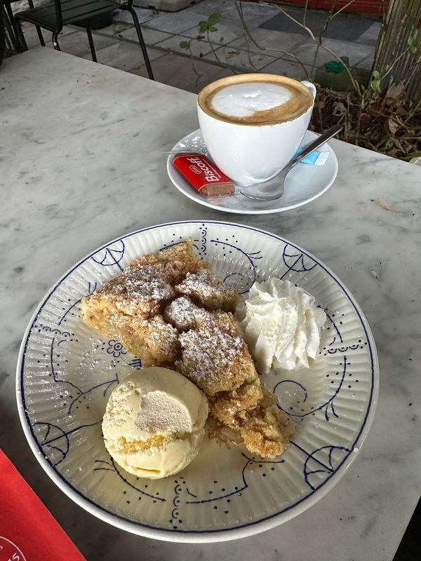 In Bruges' ältestem Café verweilen