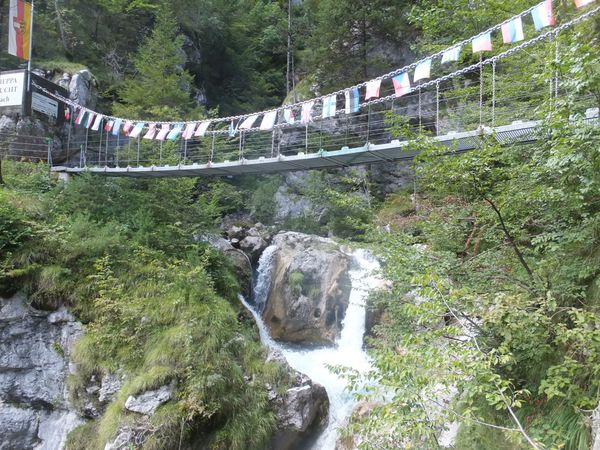 Naturwunder in wilder Schlucht