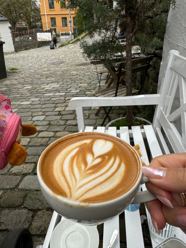 Gemütliche Kaffeepause in historischem Ambiente