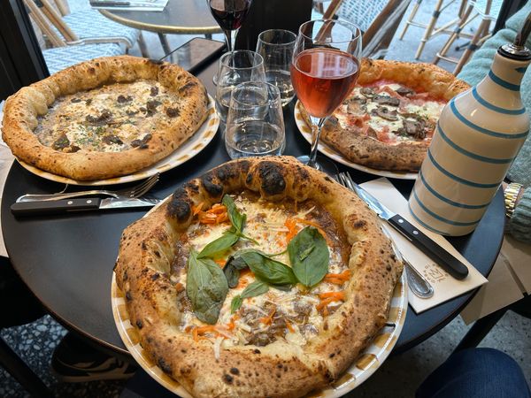 Meisterhafte Pizza in Paris