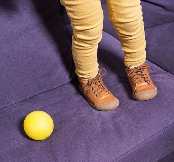 Öko-Spielzeug und Kinderkleidung