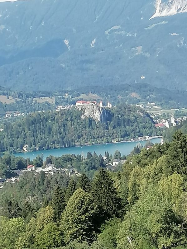 Charmantes Dorf mit historischer Kirche